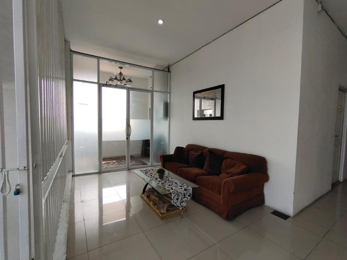 Fuji Residence Jakarta Ngoại thất bức ảnh